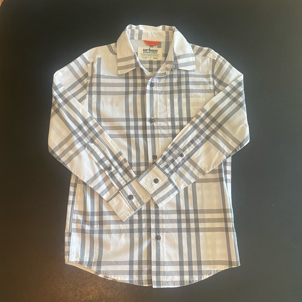 Boys long sleeve button down shirt